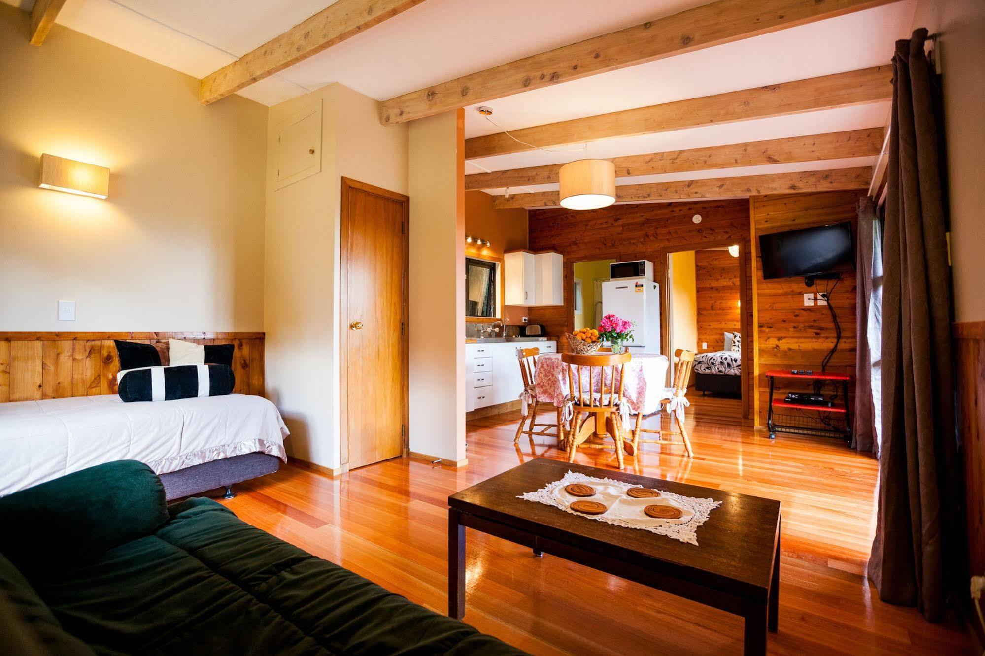Relax A Lodge Керікері Екстер'єр фото